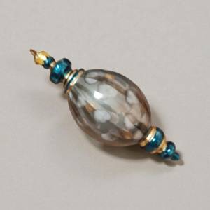 Серая мраморная овальная капля